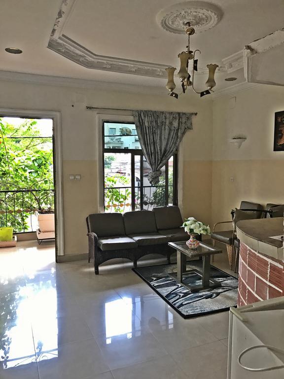 ברזוויל Appartements Chez Leo מראה חיצוני תמונה
