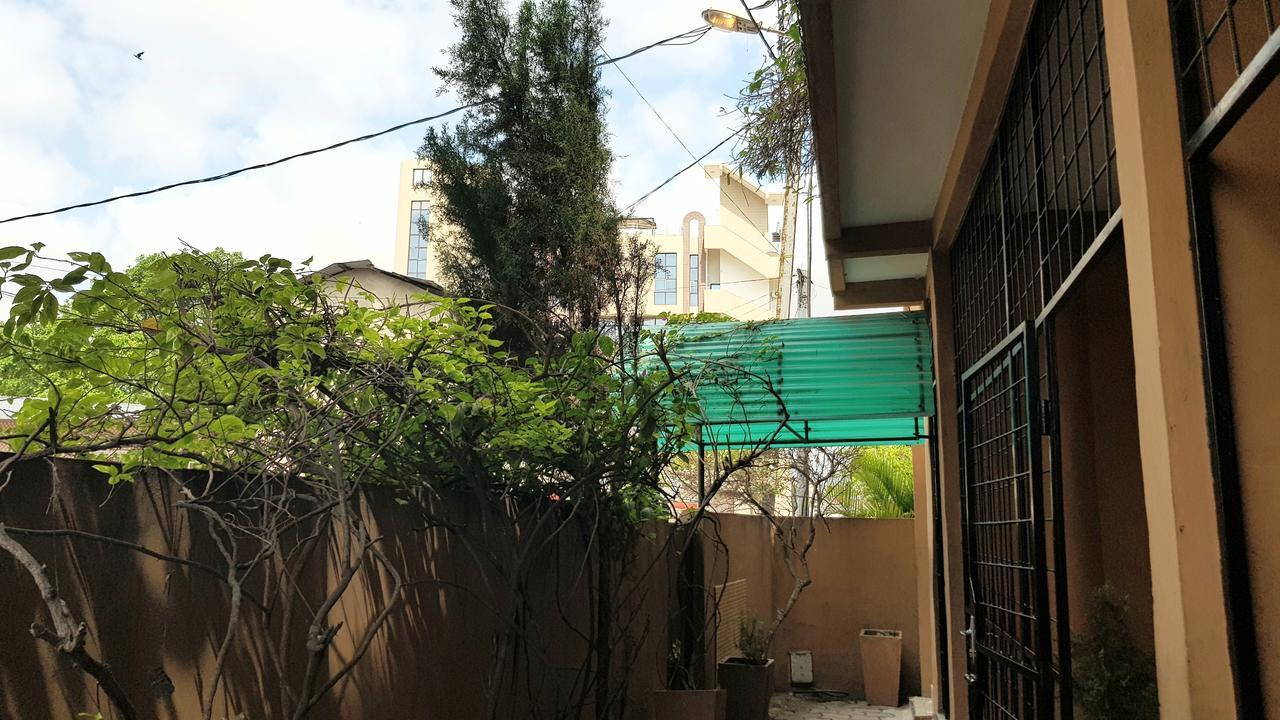 ברזוויל Appartements Chez Leo מראה חיצוני תמונה